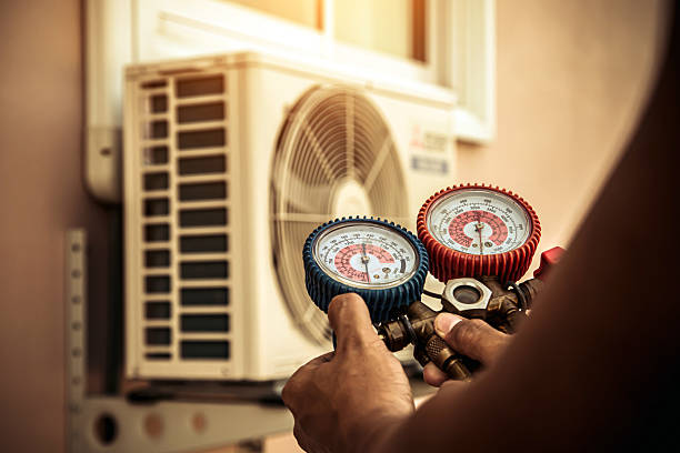 Professional Hvac Installation technician working in Sturbridge, MA